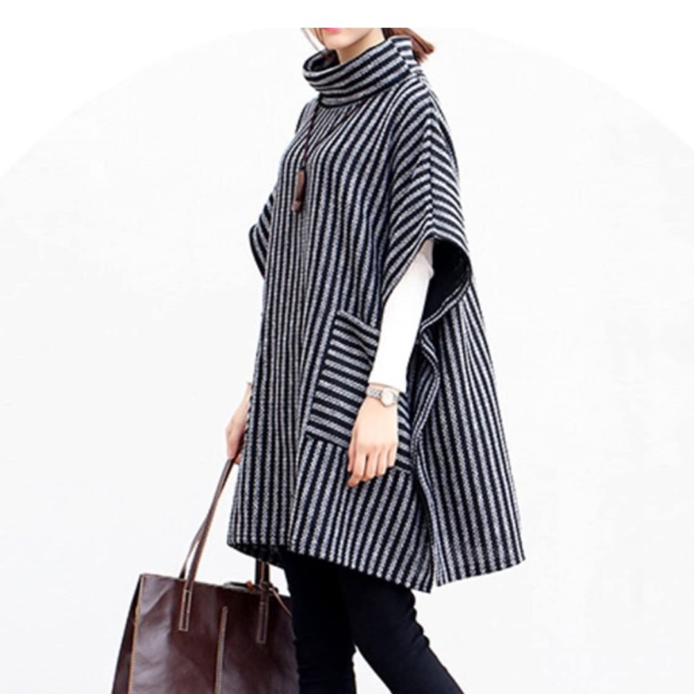 Mordenmiss Gray and Black Striped Tunic with Pockets